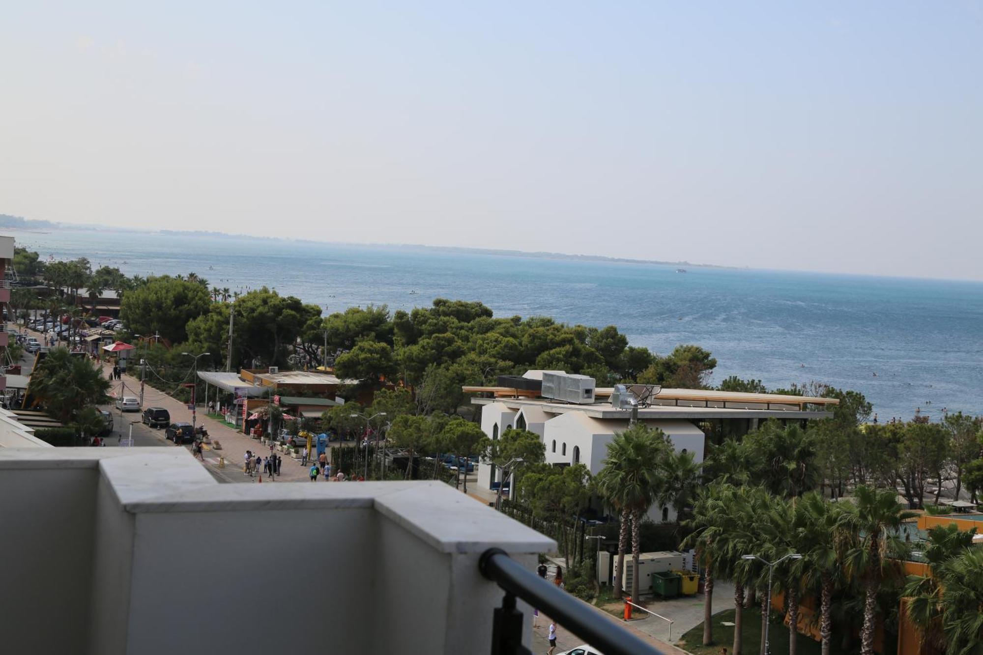 Riviera Palace Shëngjin Εξωτερικό φωτογραφία